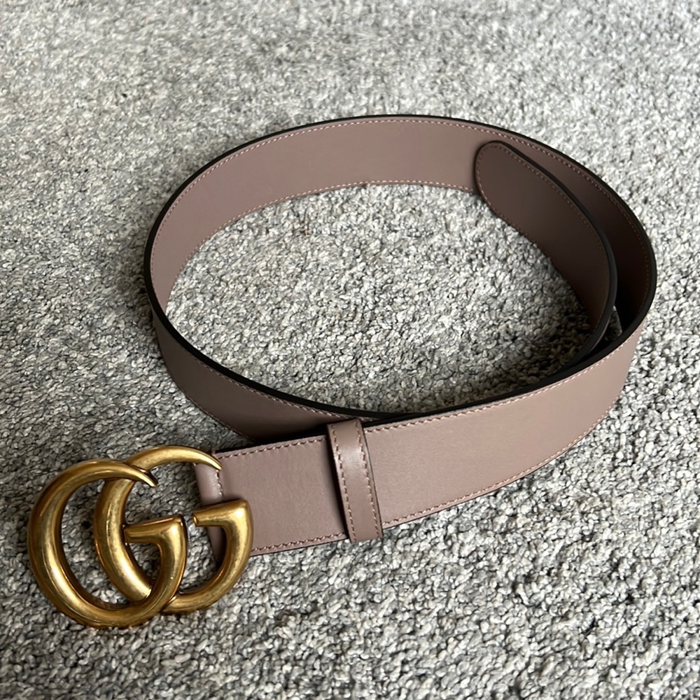 Never worn tan leather with double G Gucci belt